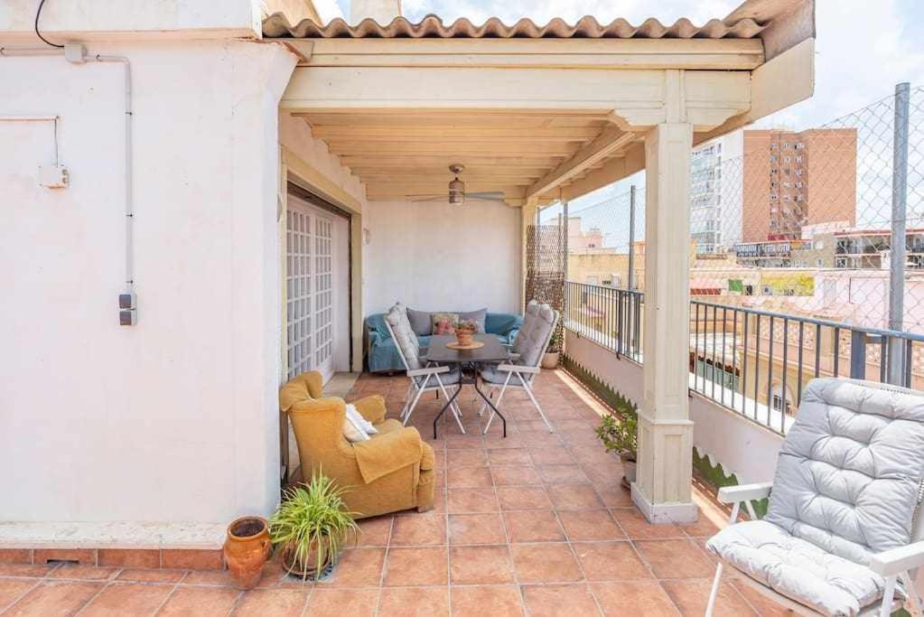 Апартаменты Atico Soho Maria Luisa Малага Экстерьер фото